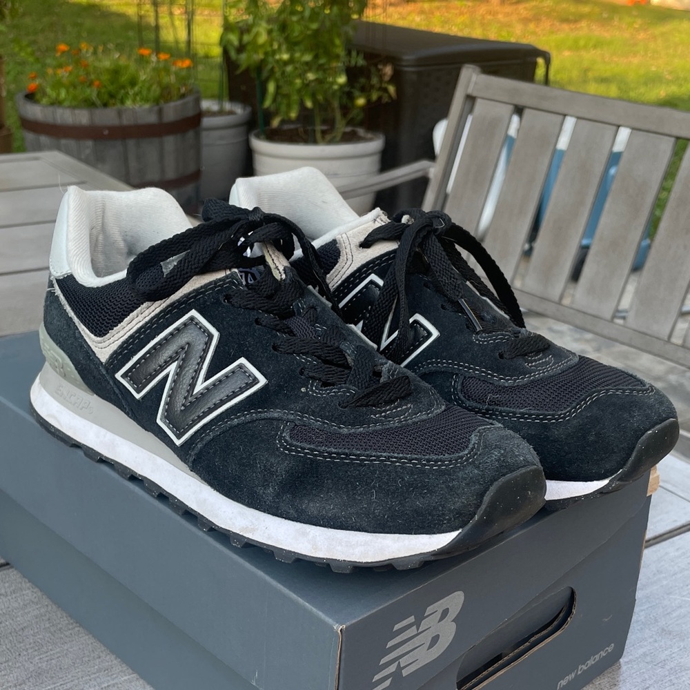 New Balance 574 Core Black Fashion WL574FH2 Shoes Women's Size 9